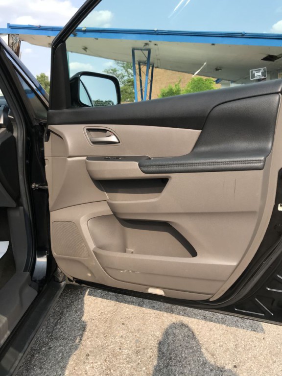 2012 Honda Odyssey Image 10