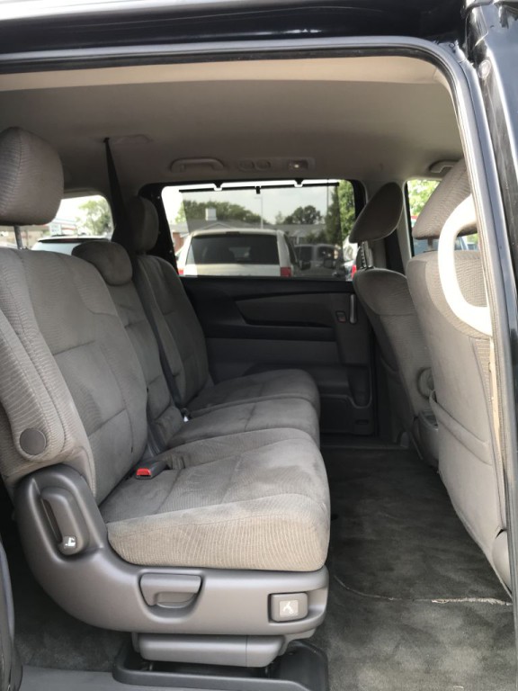 2012 Honda Odyssey Image 11