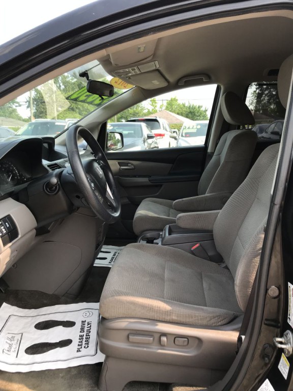 2012 Honda Odyssey Image 16