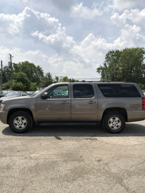 2012 Chevrolet Suburban Image 6