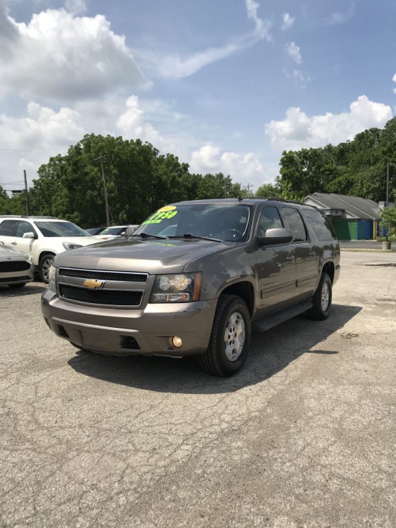 2012 Chevrolet Suburban Image 7