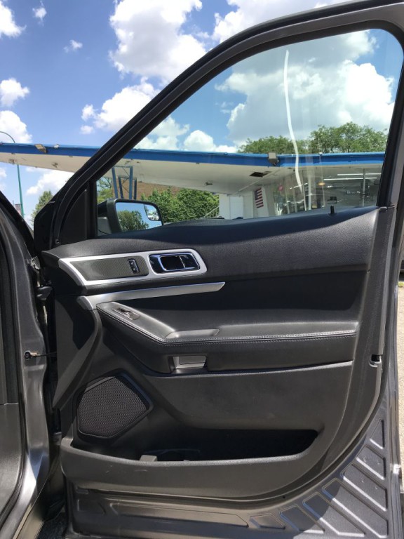 2013 Ford Explorer Image 10