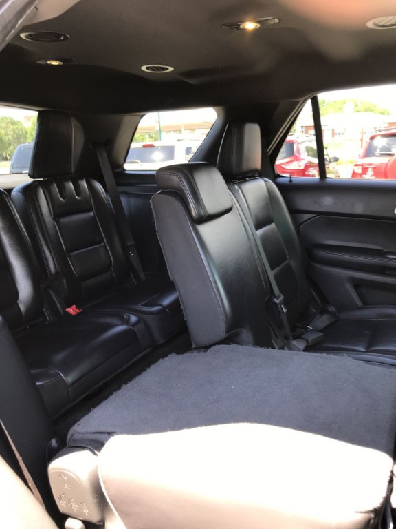 2013 Ford Explorer Image 12