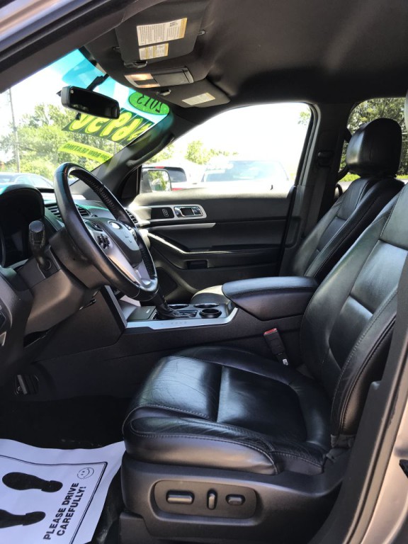 2013 Ford Explorer Image 17