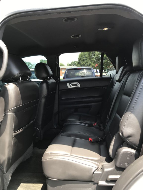 2014 Ford Explorer Image 11