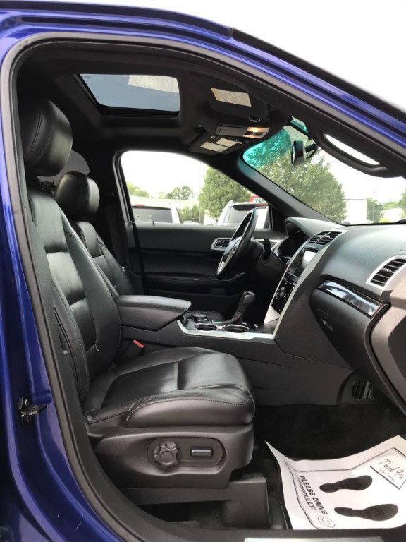 2015 Ford Explorer Image 9