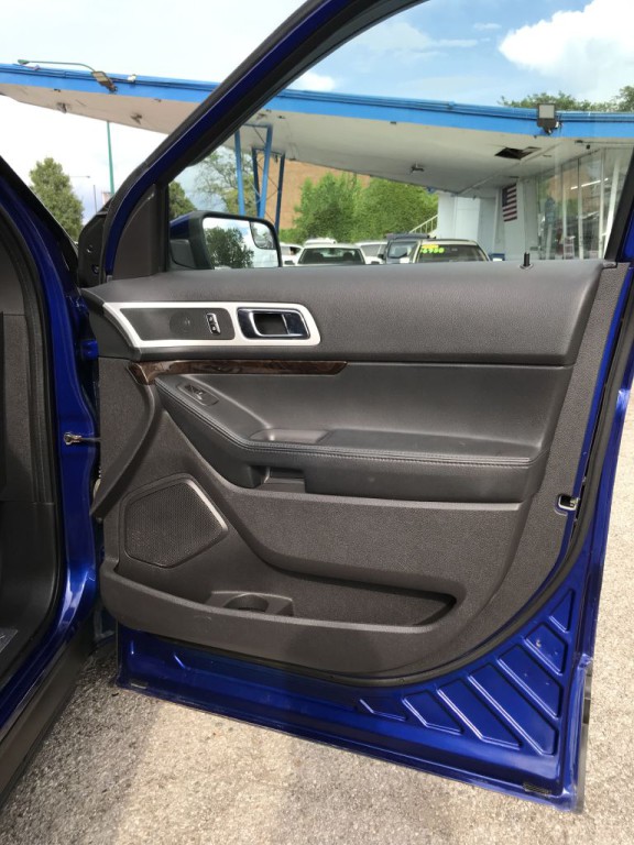 2015 Ford Explorer Image 10