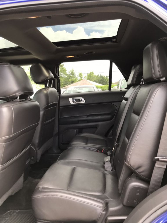 2015 Ford Explorer Image 15