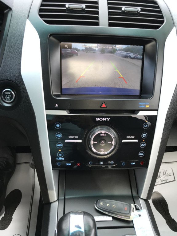 2015 Ford Explorer Image 21