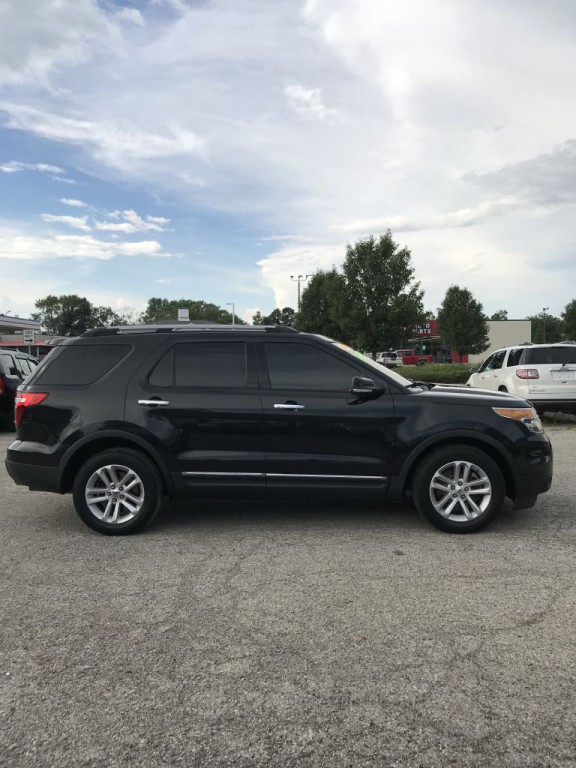 2014 Ford Explorer Image 2
