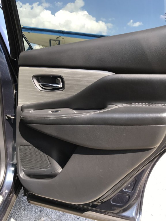 2016 Nissan Murano Image 12