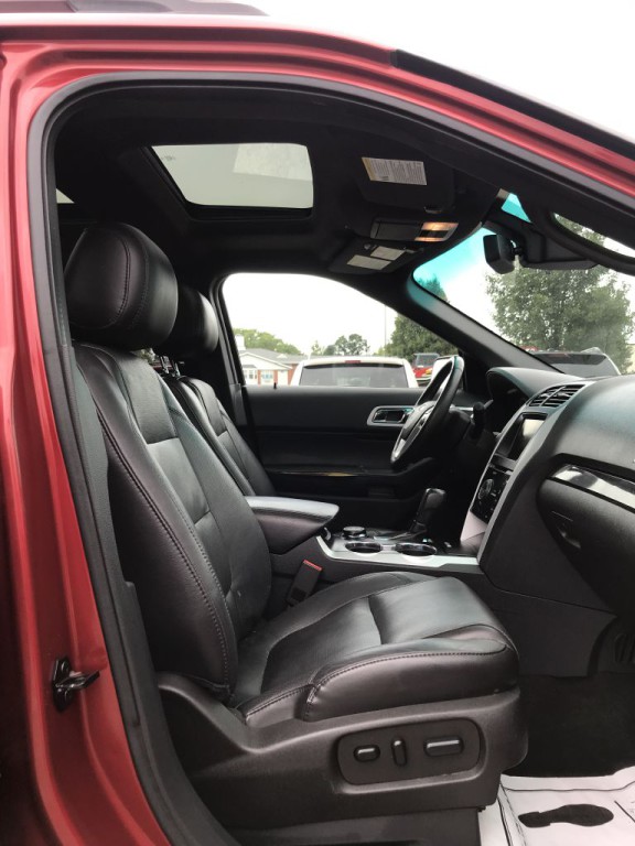 2015 Ford Explorer Image 9