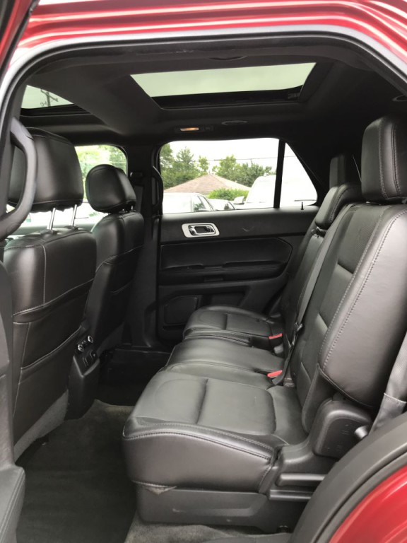 2015 Ford Explorer Image 16
