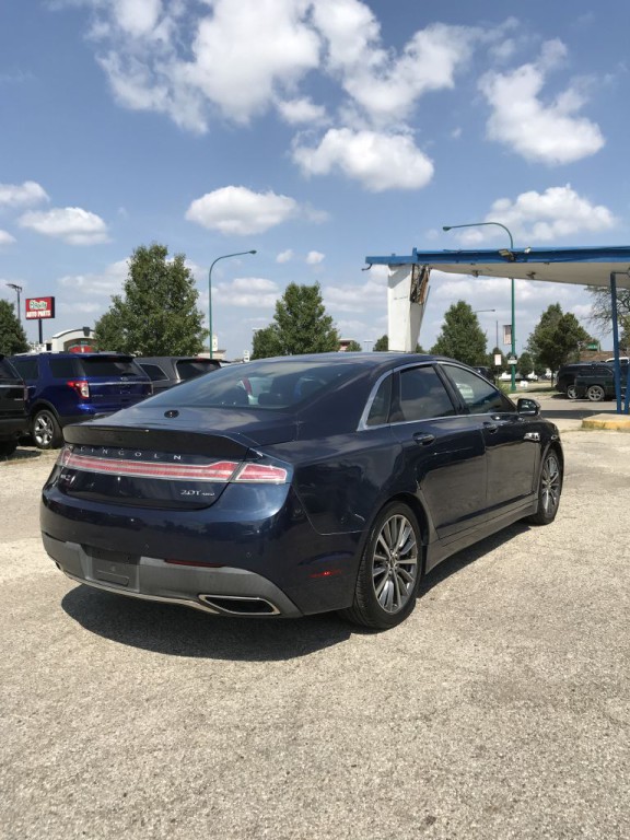 2017 Lincoln MKZ Image 3