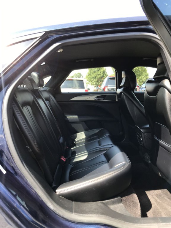 2017 Lincoln MKZ Image 11
