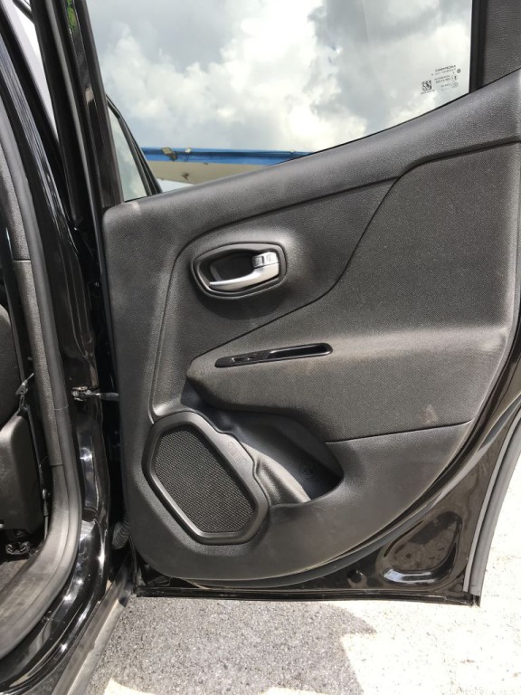 2020 Jeep Renegade Image 12