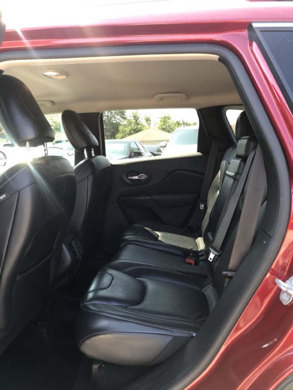 2016 Jeep Cherokee Image 14