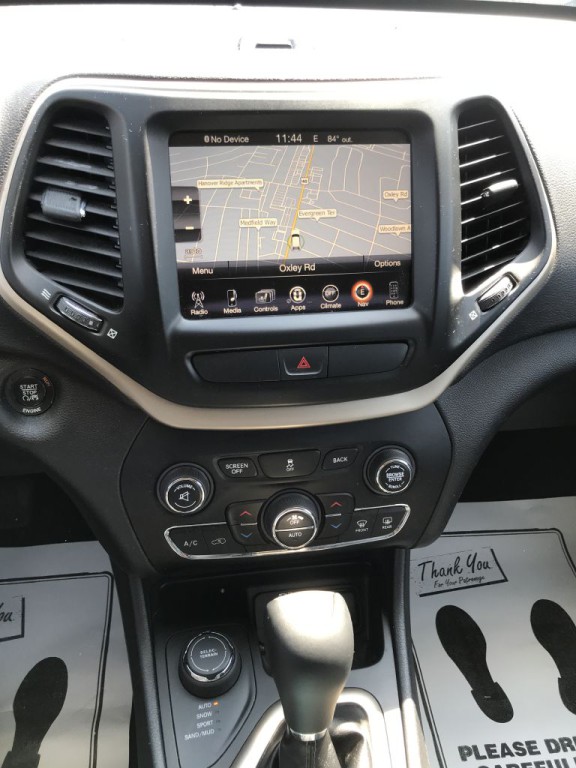 2016 Jeep Cherokee Image 18