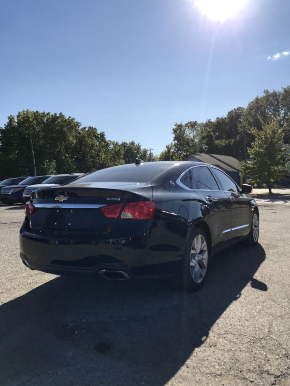 2019 Chevrolet Impala Image 2
