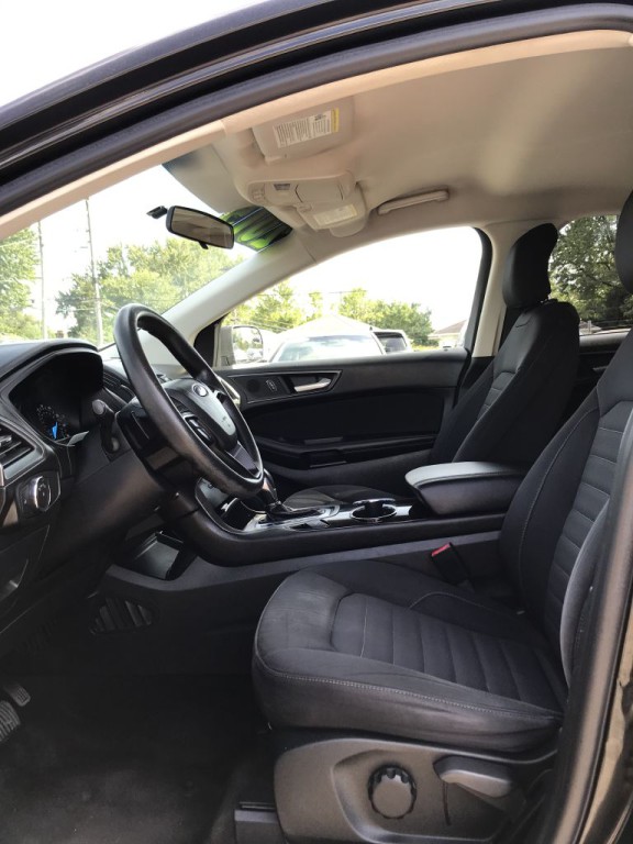 2015 Ford Edge Image 9