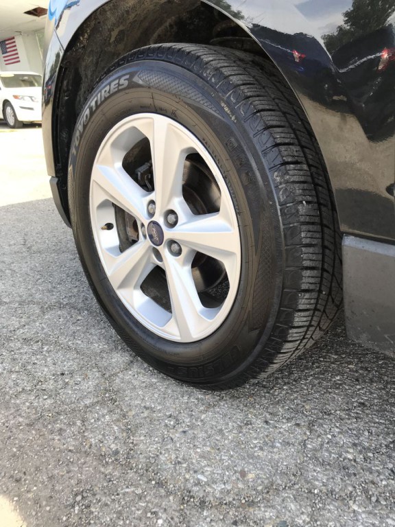 2015 Ford Edge Image 21