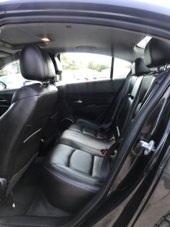 2014 Chevrolet Cruze Image 12