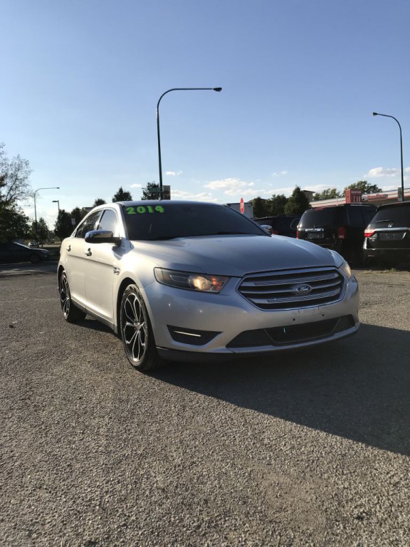 2014 Ford Taurus Image 1