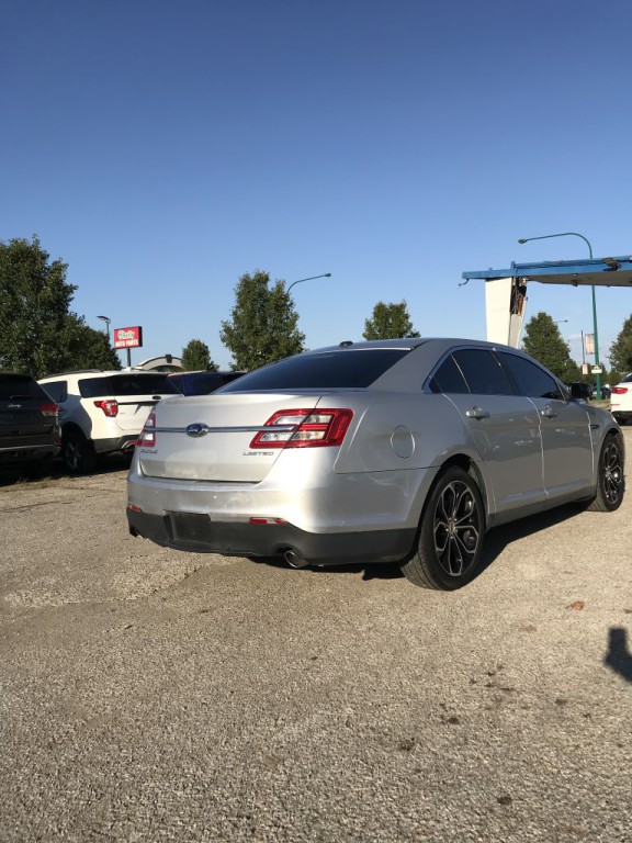 2014 Ford Taurus Image 3