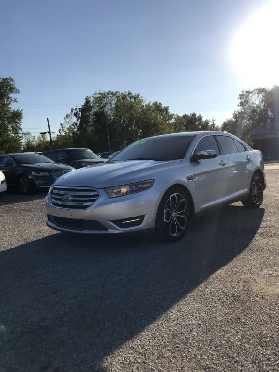 2014 Ford Taurus Image 7