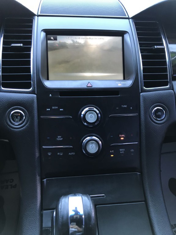 2014 Ford Taurus Image 19