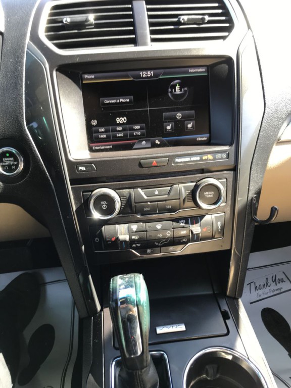 2016 Ford Explorer Image 15