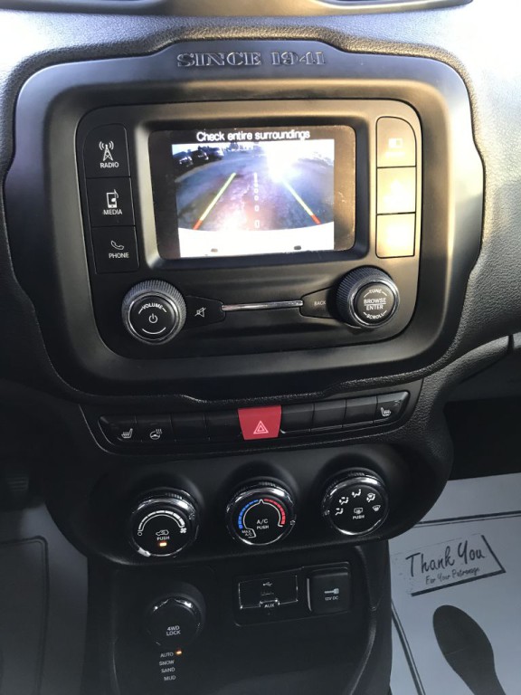 2017 Jeep Renegade Image 19