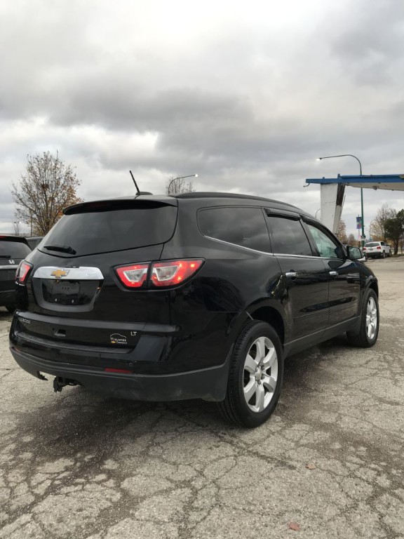 2017 Chevrolet Traverse Image 3