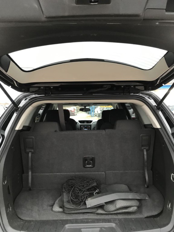 2017 Chevrolet Traverse Image 16