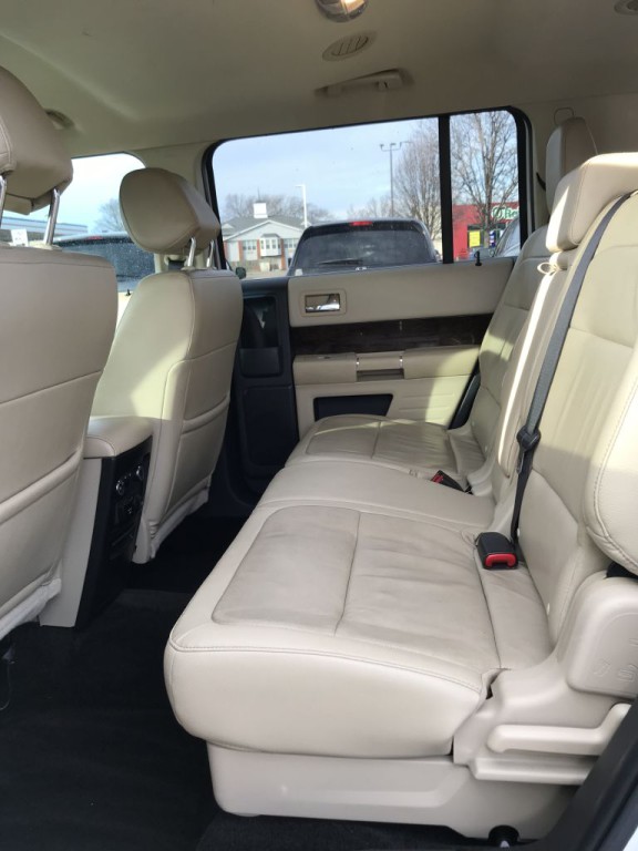 2017 Ford Flex Image 10