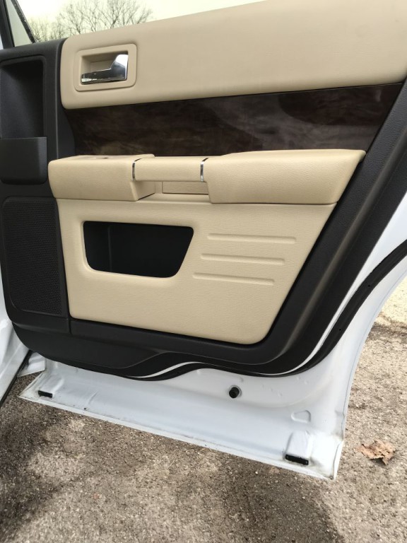 2017 Ford Flex Image 17