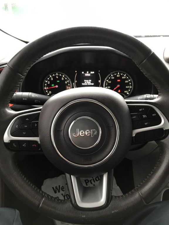 2015 Jeep Renegade Image 20