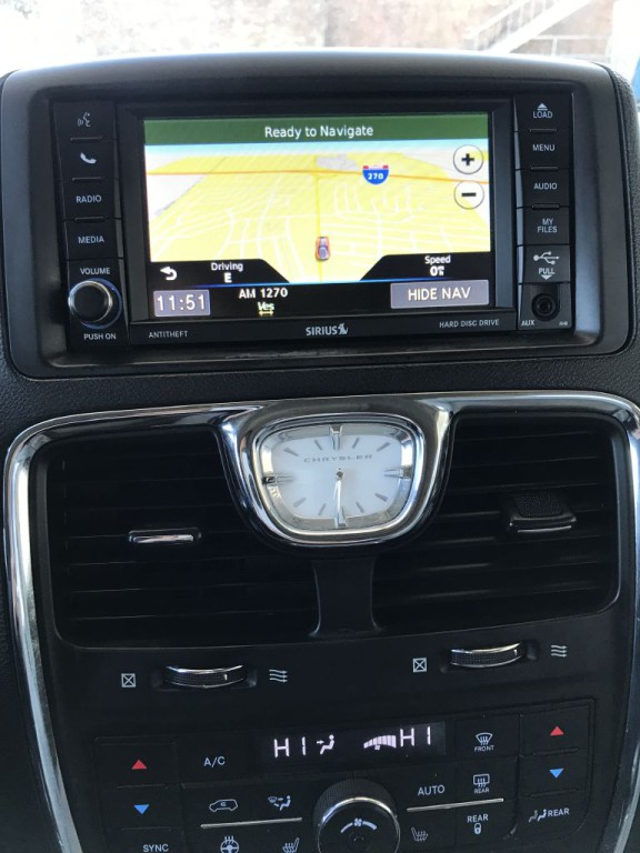 2014 Chrysler Town & Country Image 16