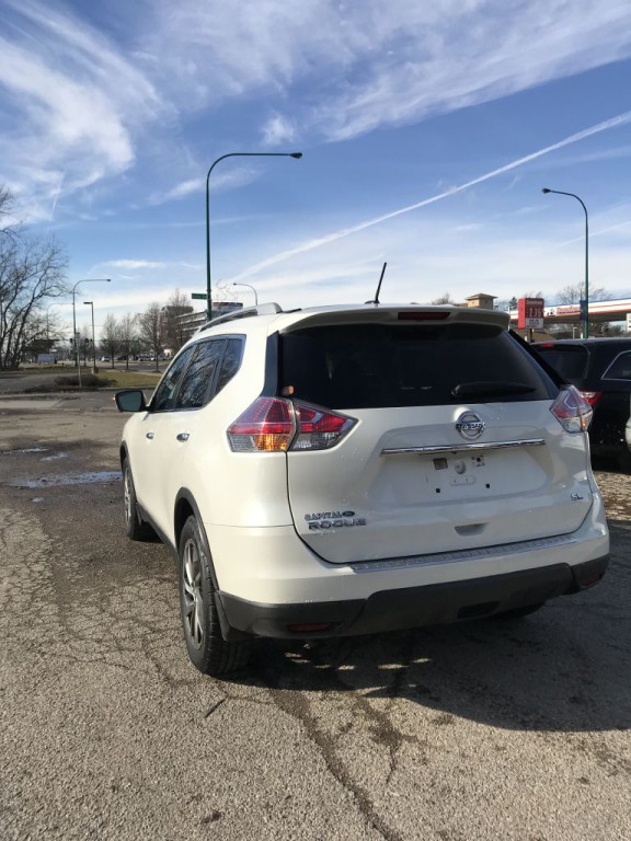 2015 Nissan Rogue Image 4