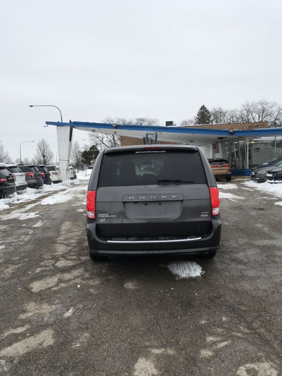 2017 Dodge Grand Caravan Image 4