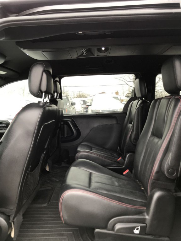 2017 Dodge Grand Caravan Image 14