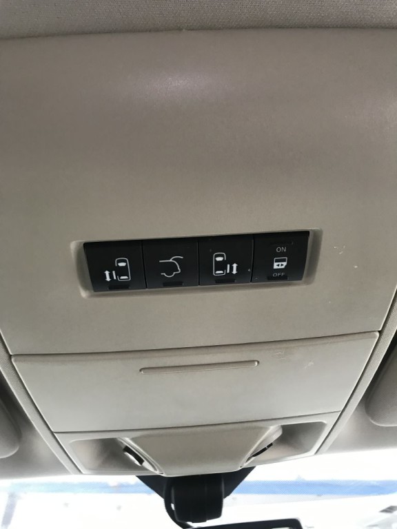 2015 Chrysler Town & Country Image 27