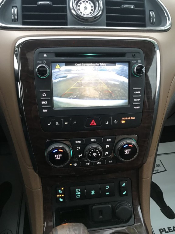 2015 Buick Enclave Image 16