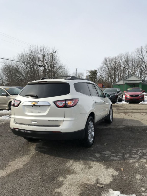 2014 Chevrolet Traverse Image 2