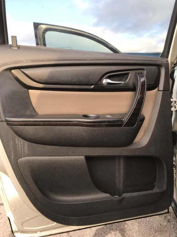 2014 GMC Acadia Image 13