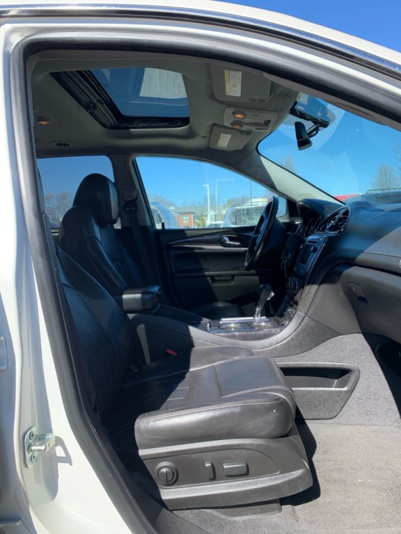 2015 Buick Enclave Image 5