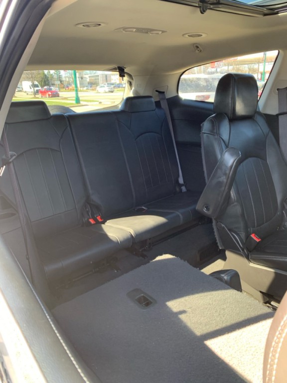 2015 Buick Enclave Image 8