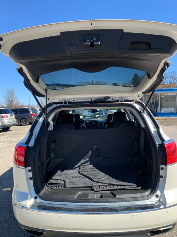 2015 Buick Enclave Image 9