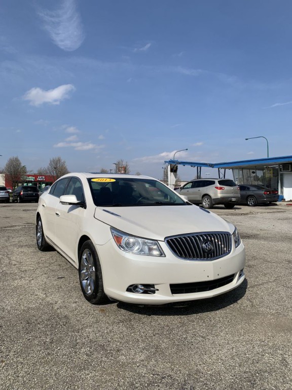 2013 Buick Lacrosse Image 1