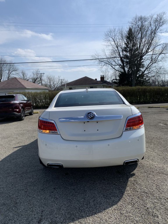 2013 Buick Lacrosse Image 3